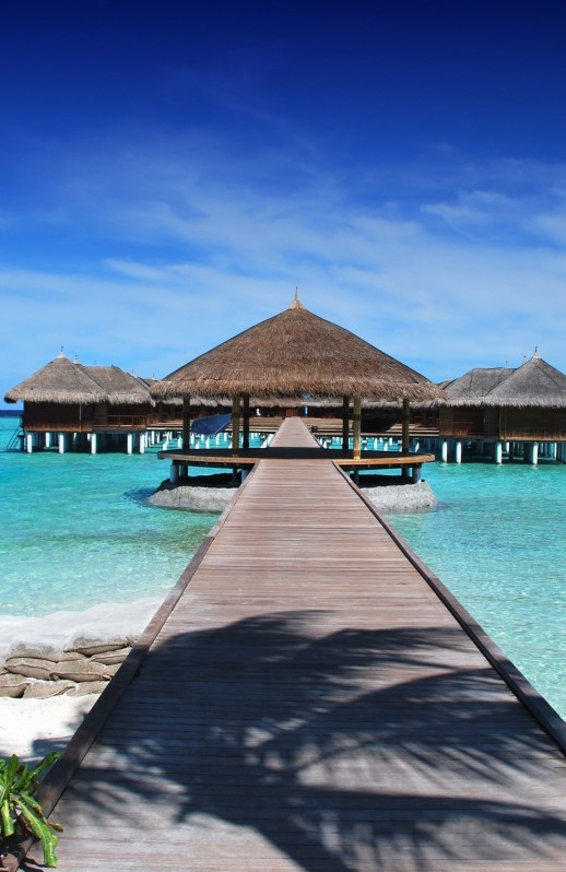 romaneau-beach-666122.jpg