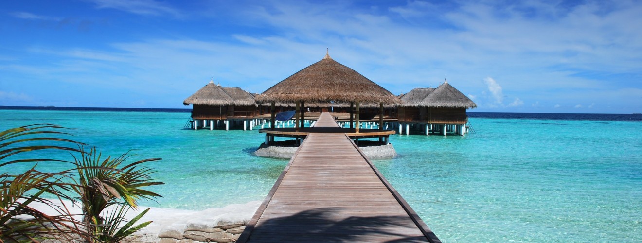 romaneau-beach-666122.jpg